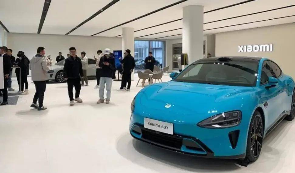 小米汽車口碑崩塌的背后，質(zhì)量、服務(wù)與期望的落差，小米汽車口碑崩塌背后的質(zhì)量、服務(wù)與期望落差危機(jī)