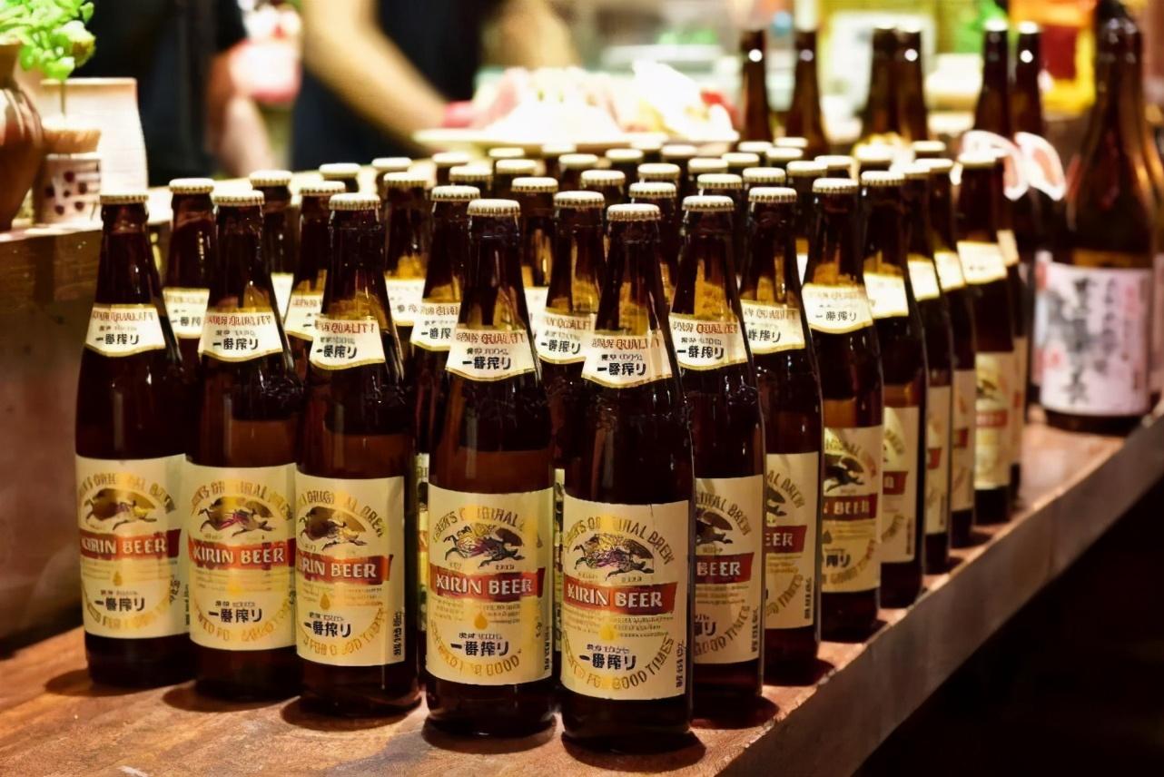五糧液集團(tuán)旗下的品牌酒系列，多元化發(fā)展的典范，五糧液集團(tuán)品牌酒系列，多元化發(fā)展的璀璨明珠