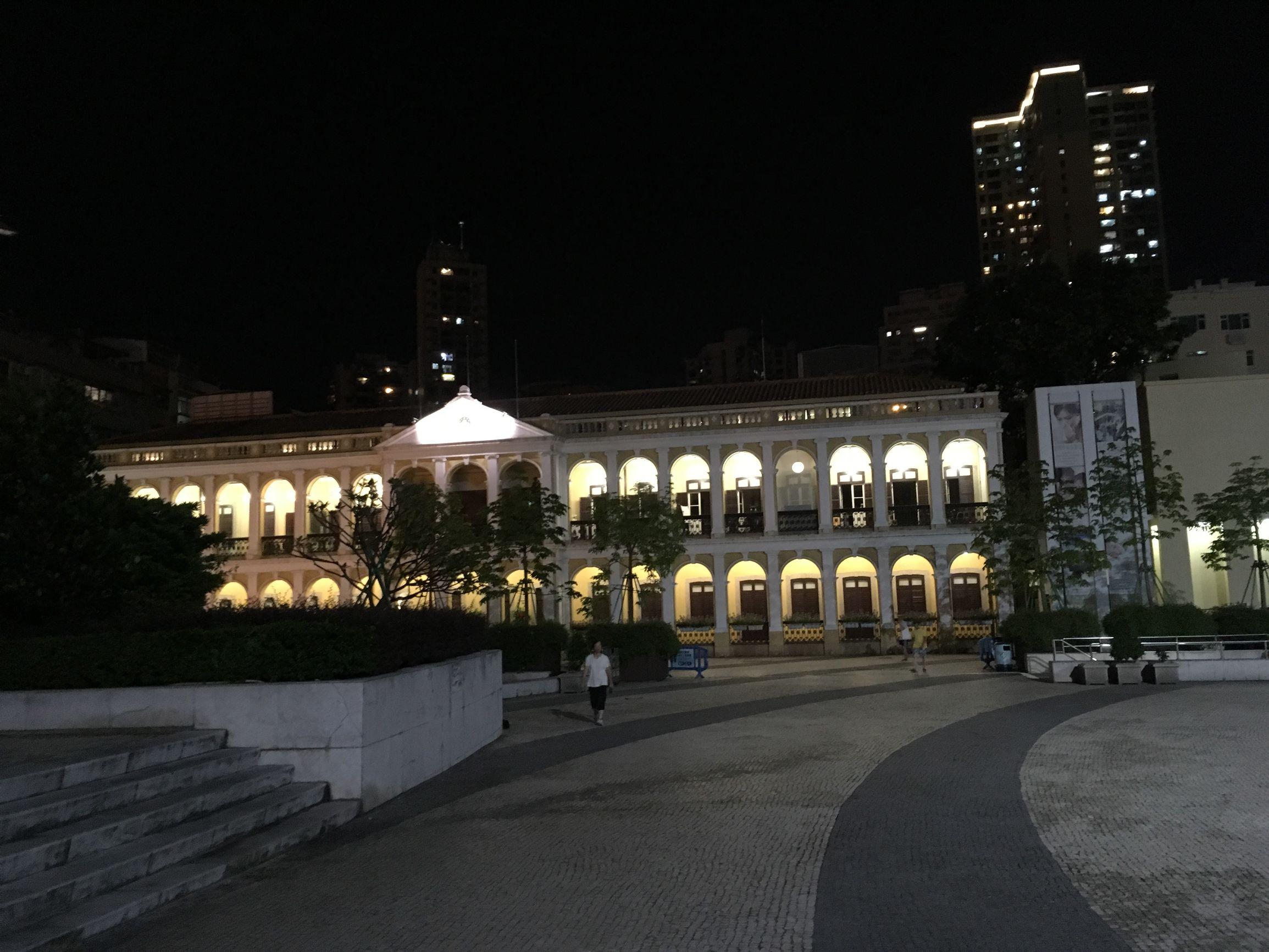 探索澳門之夜，今晚買什么最好的攻略，澳門之夜，最佳購物攻略，今晚你該如何選擇？
