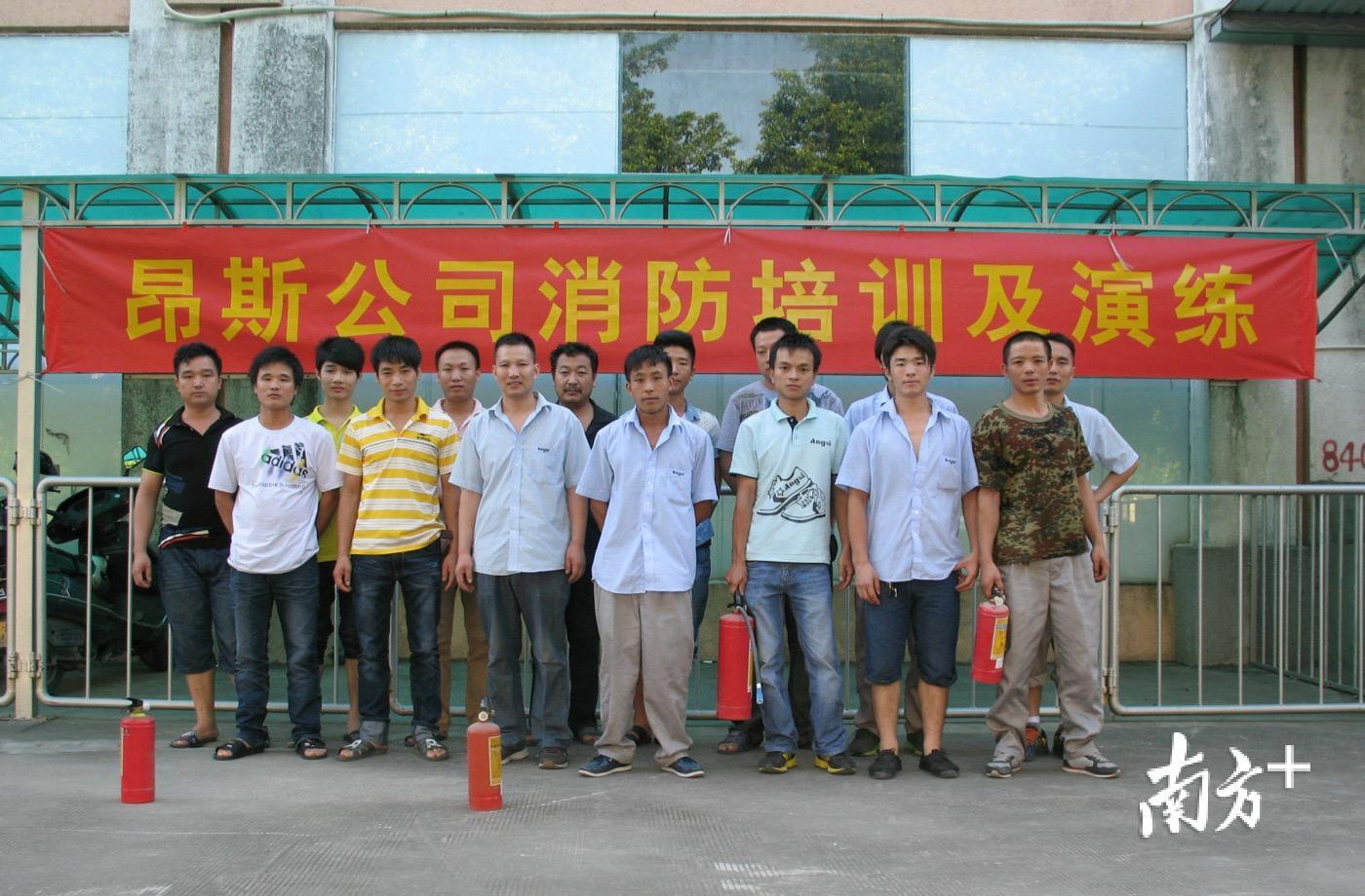 先鋒新材與合作伙伴的重組之路，共創(chuàng)未來(lái)新篇章，先鋒新材與合作伙伴重組共創(chuàng)未來(lái)新篇章