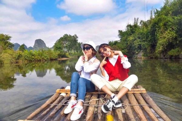 桂林旅游，跟團游與自由行的對比與選擇，桂林旅游，跟團游與自由行對比及選擇攻略