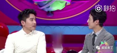 近期娛樂新聞事件回顧，星光璀璨下的熱議話題，娛樂新聞回顧，星光熠熠下的熱議話題