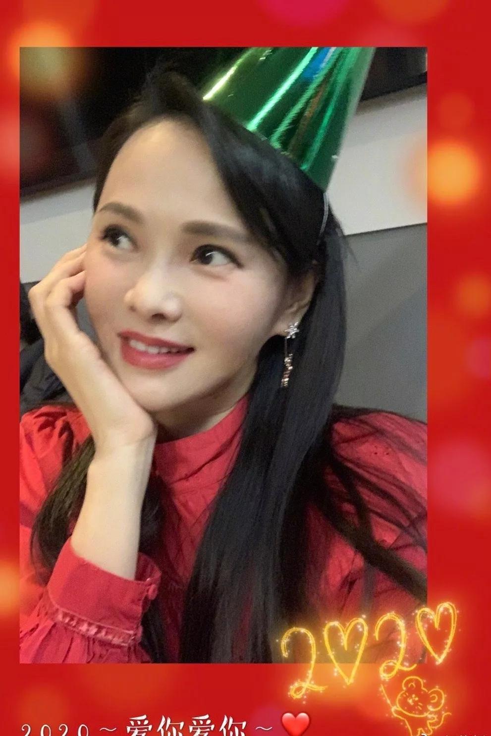 伊能靜與秦昊的年齡差異，探究年齡差距背后的故事，伊能靜與秦昊的年齡差異，探究背后的故事與情感歷程