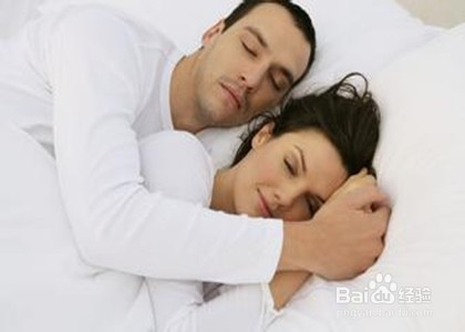 夫妻間如何增進(jìn)感情的深度與默契，夫妻增進(jìn)感情深度與默契的方法秘籍
