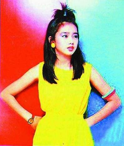 劉德華演唱會，妻子的罕見露面，星光下的愛情見證，劉德華演唱會，妻子罕見露面，星光見證愛情時刻