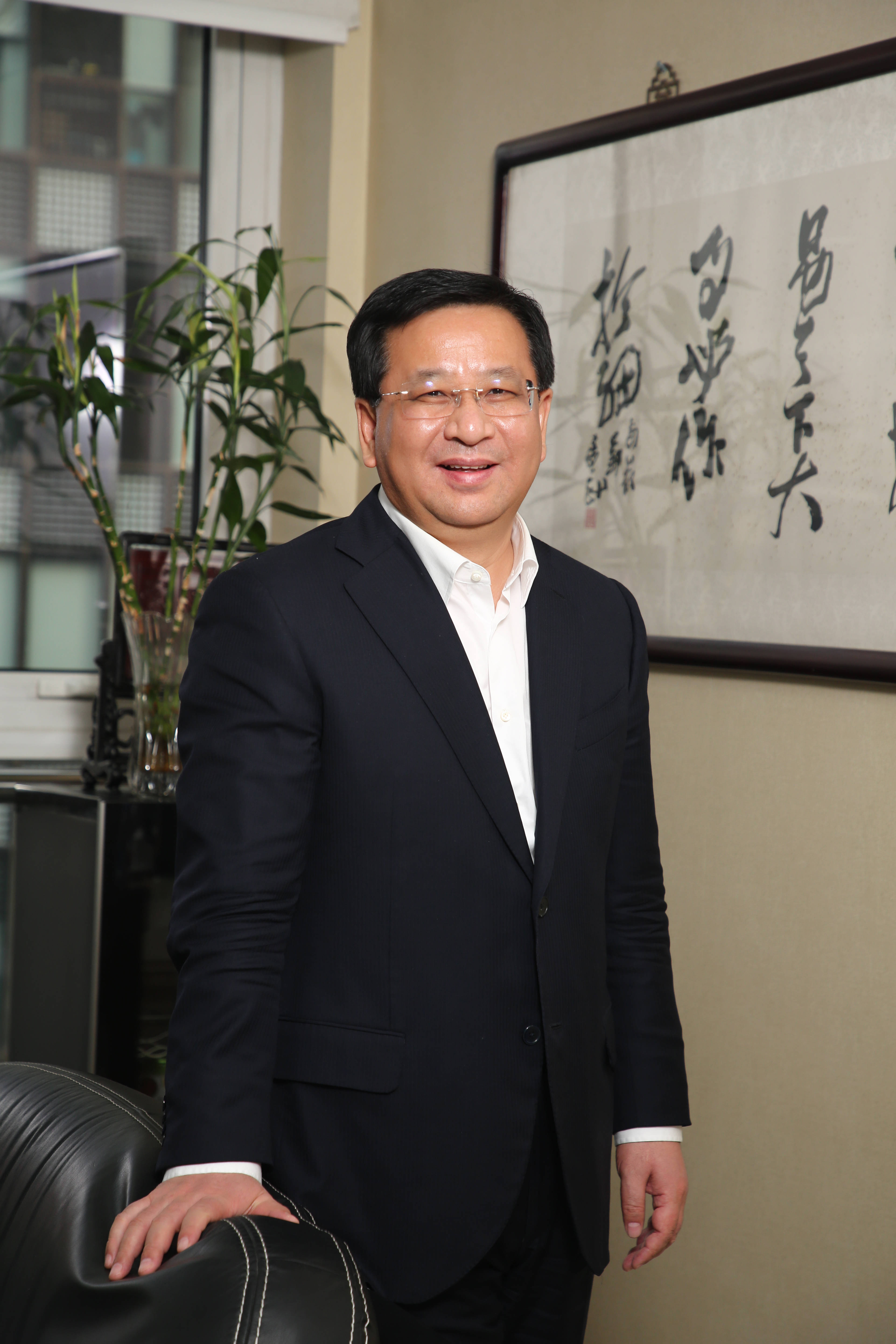 中國(guó)化學(xué)歷任領(lǐng)導(dǎo)及其對(duì)公司發(fā)展的貢獻(xiàn)和影響，中國(guó)化學(xué)歷任領(lǐng)導(dǎo)對(duì)公司發(fā)展的貢獻(xiàn)與影響概覽