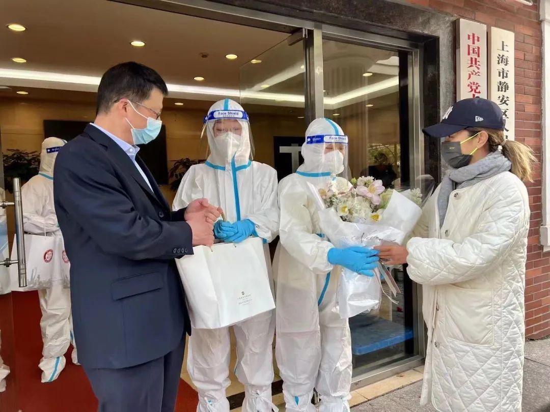 靜安區(qū)香格里拉大酒店，都市中的奢華港灣，靜安區(qū)香格里拉大酒店，都市中心的奢華天地
