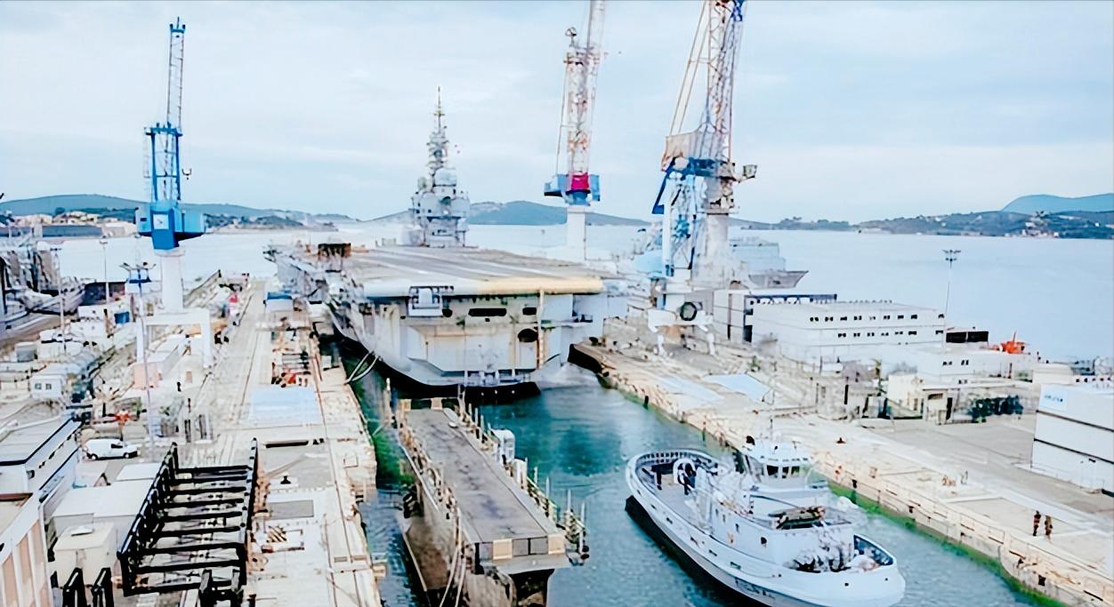 關(guān)于我國首艘彈射型航母004型航母的重大消息，我國首艘彈射型航母004型的重大消息揭秘