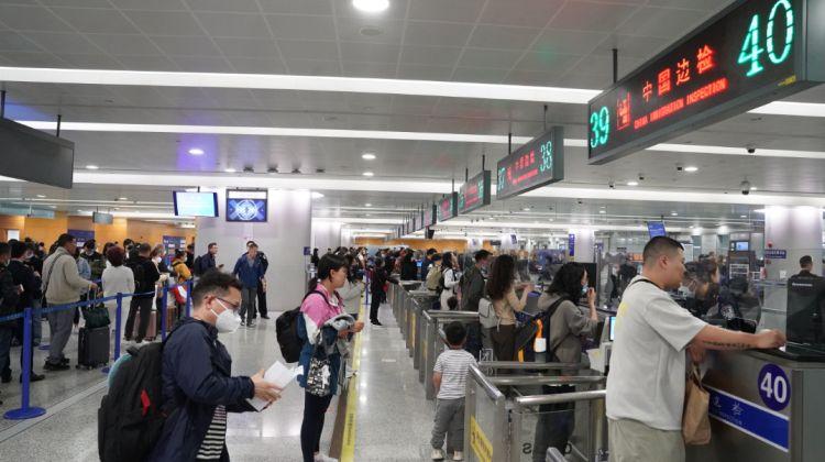 上海浦東國(guó)際機(jī)場(chǎng)官網(wǎng)，連接世界的航空樞紐，上海浦東國(guó)際機(jī)場(chǎng)官網(wǎng)，全球航空樞紐連接世界