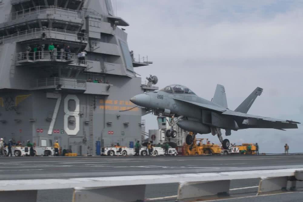 福特級航母艦載機，引領(lǐng)海上航空力量的革新，福特級航母艦載機，引領(lǐng)海上航空力量的革新之巔