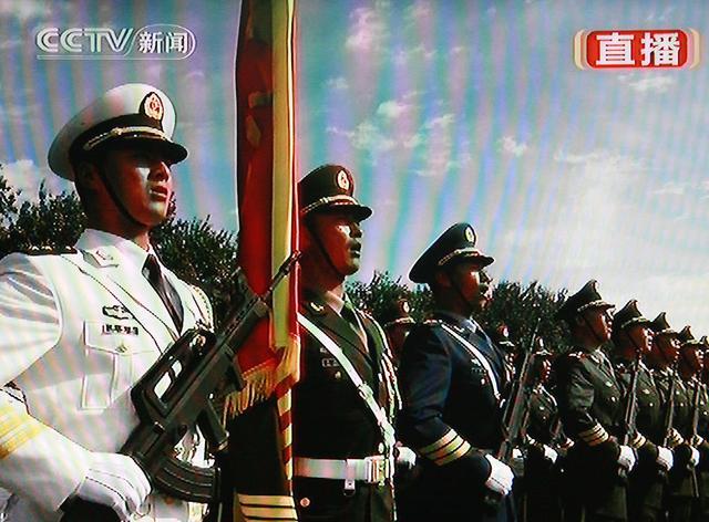 三軍儀仗隊(duì)視頻升旗，榮耀與莊嚴(yán)的見證，三軍儀仗隊(duì)升旗儀式，榮耀與莊嚴(yán)的盛典
