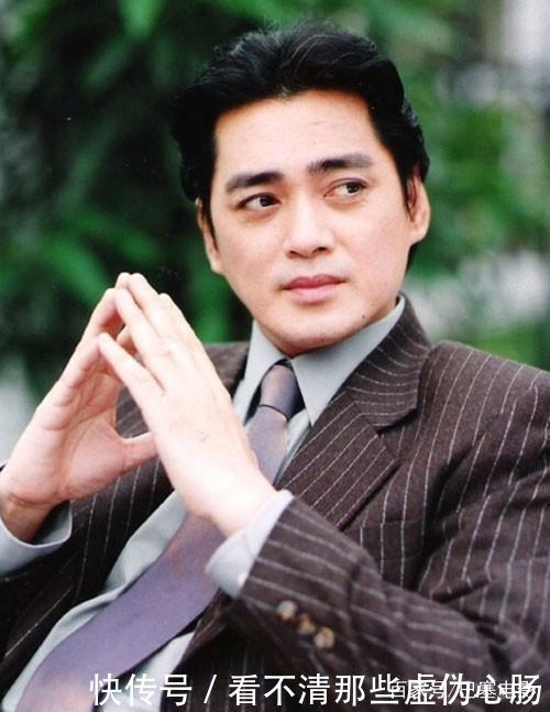 湯鎮(zhèn)宗與湯鎮(zhèn)業(yè)，探究誰更帥，湯鎮(zhèn)宗與湯鎮(zhèn)業(yè)，誰更勝一籌的帥氣對(duì)比
