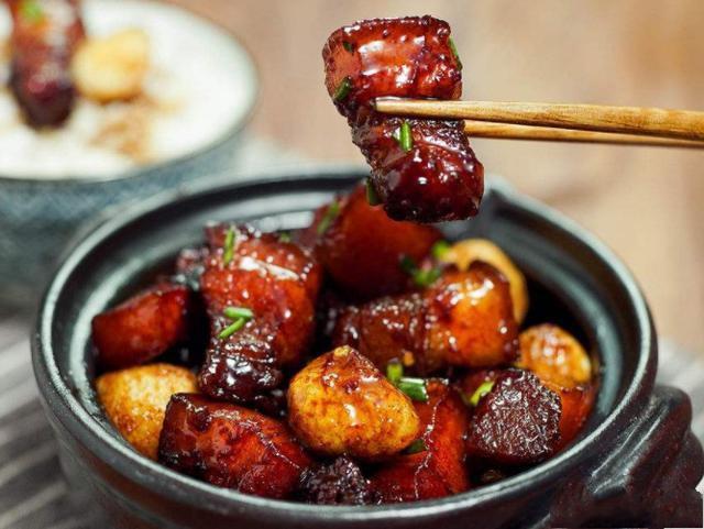紅燒肉烹飪指南，傳統(tǒng)美味，輕松上手，紅燒肉烹飪指南，傳統(tǒng)美味，輕松掌握制作技巧