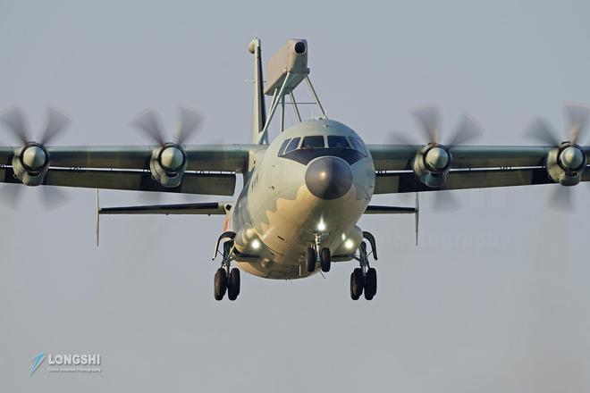 空警200空難事件，深度解析與反思，空警200空難事件深度剖析與反思