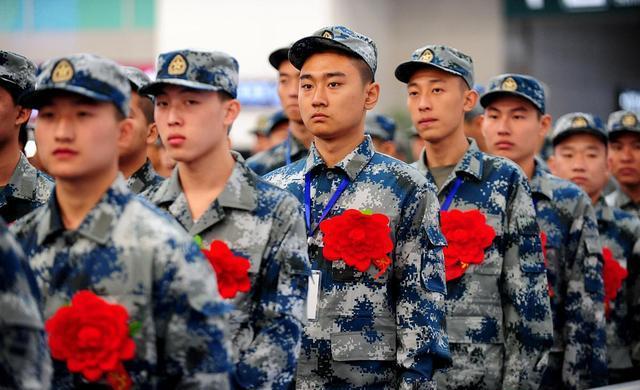 大學(xué)生當(dāng)兵入伍，青春的選擇與國(guó)家的擔(dān)當(dāng)，大學(xué)生入伍，青春的選擇，國(guó)家的擔(dān)當(dāng)