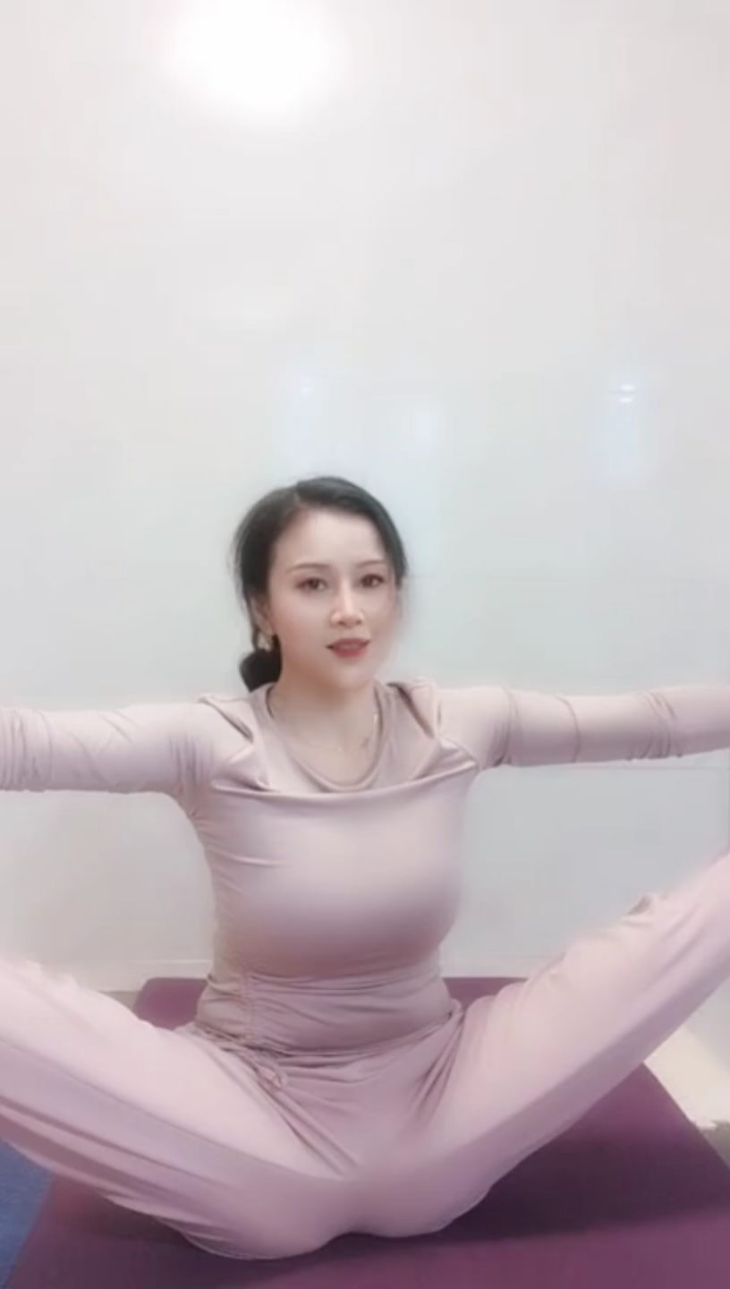B站上的Aimier瑜伽訓(xùn)練視頻，探索身心合一的旅程，B站Aimier瑜伽訓(xùn)練視頻，開啟身心合一之旅
