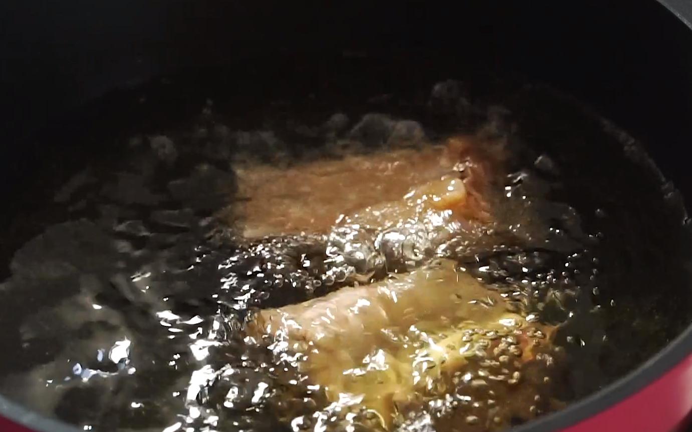 蒜香排骨的獨特做法，一道美味佳肴的烹飪指南，蒜香排骨獨特烹飪法，美味佳肴制作指南