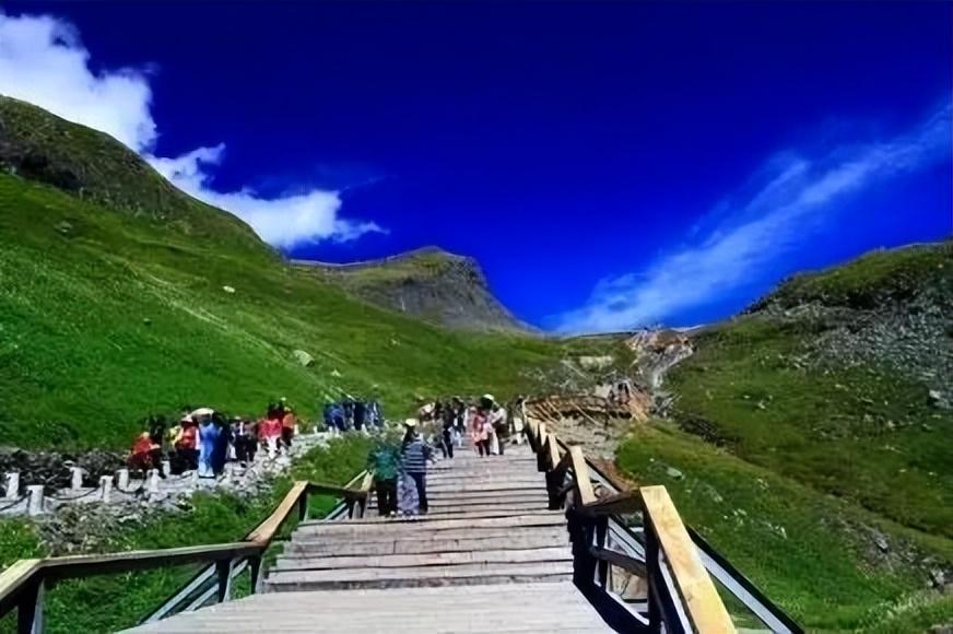 長(zhǎng)白山一日游，一天夠玩嗎？，長(zhǎng)白山一日游，探索自然奇觀，一天夠玩嗎？