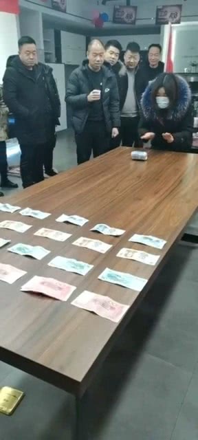 公司團建活動豐富多樣，促進團隊凝聚力，公司團建活動豐富多彩，增強團隊凝聚力