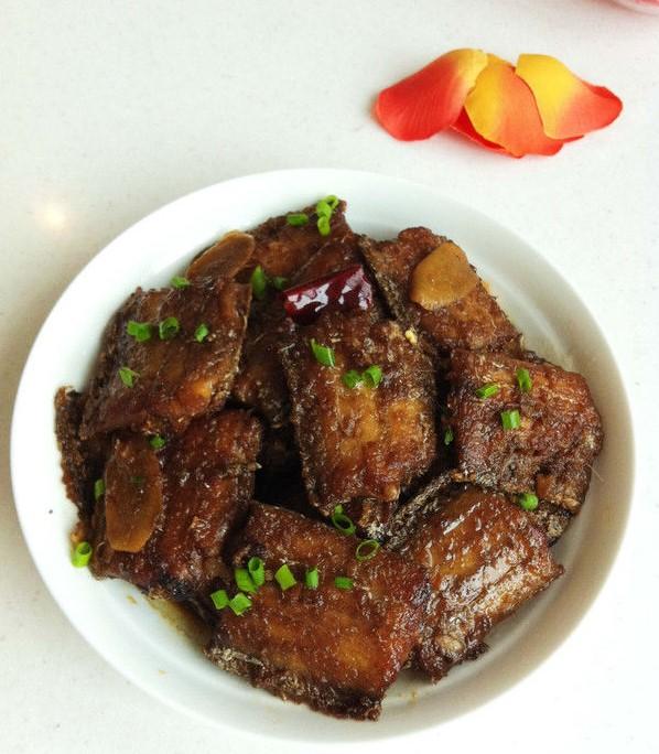 家常紅燒帶魚(yú)的做法，家常紅燒帶魚(yú)烹飪方法