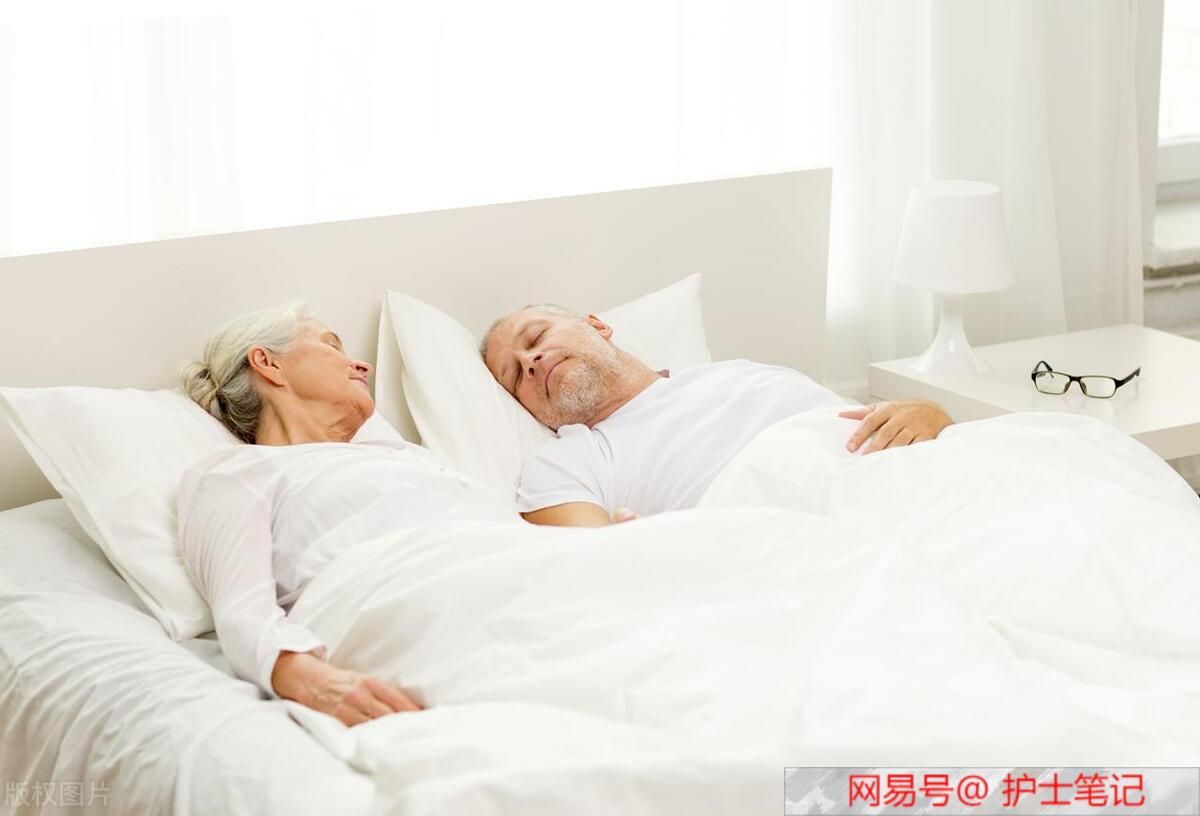 老年夫妻同房干澀沒水問題及其解決方法探討，老年夫妻同房干澀問題的解決方法探討