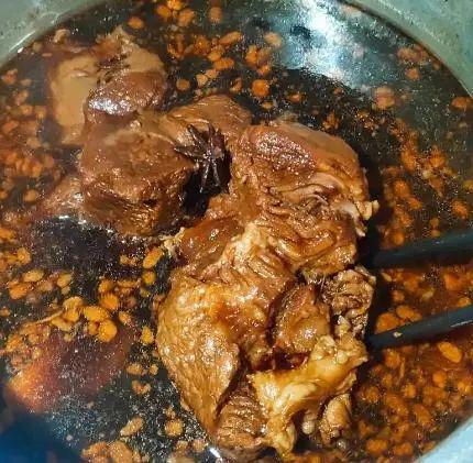 家庭醬牛肉的制作方法與技巧，家庭醬牛肉的制作秘訣與技巧分享