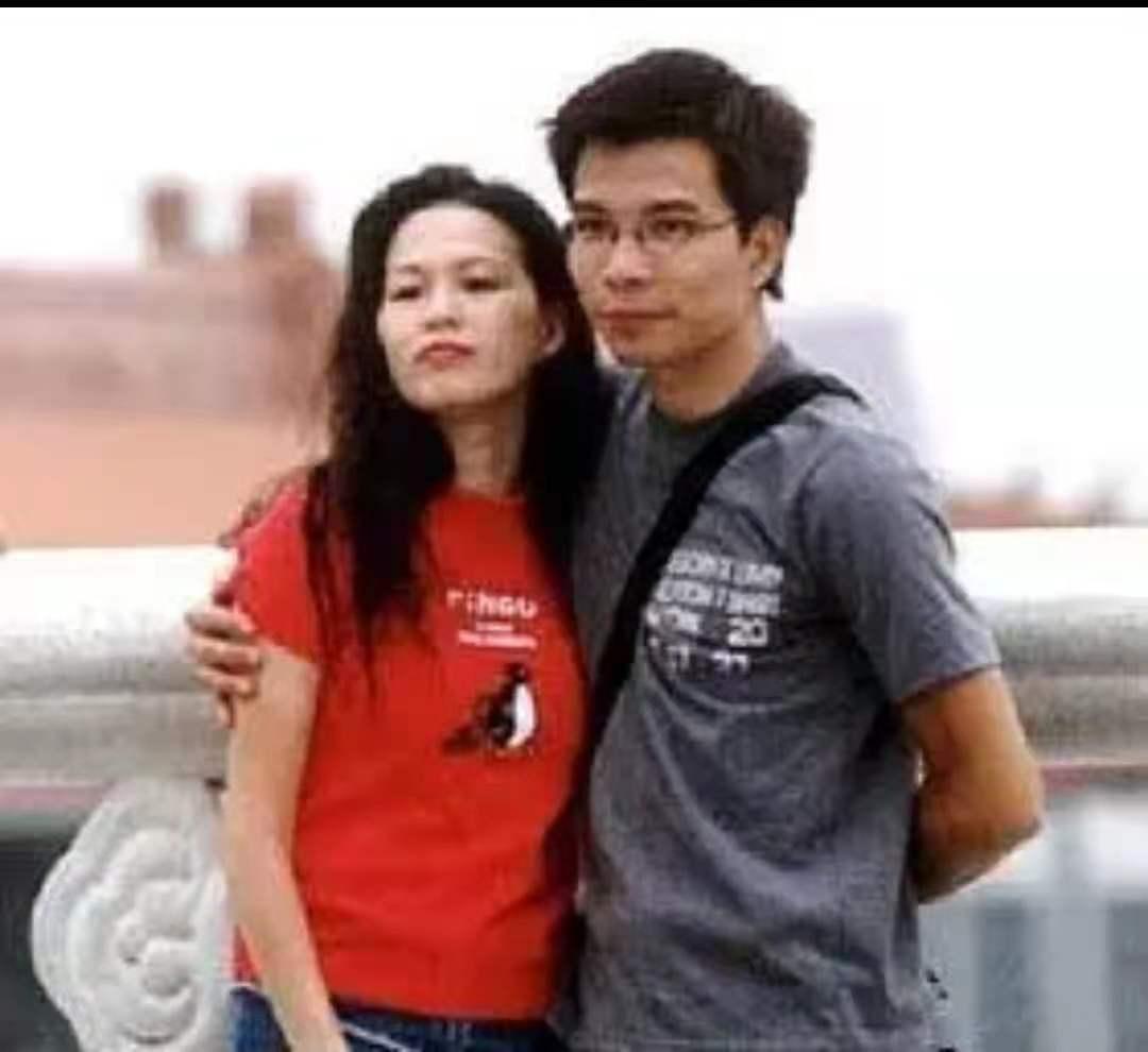 揭秘黃日華老婆照片背后的故事，黃日華老婆照片背后的故事揭秘