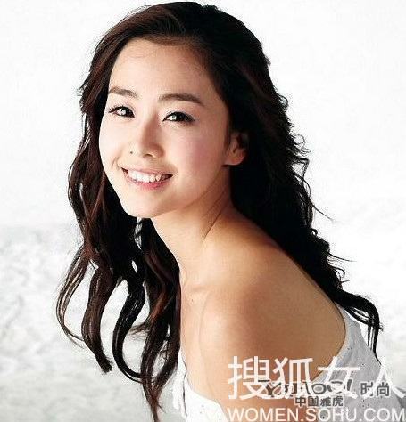 整容變美的女明星，內(nèi)外兼修的藝術(shù)之旅，女明星內(nèi)外兼修的藝術(shù)之旅，整容變美之路