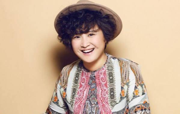 賈玲個人資產有多少億，探究喜劇女王背后的財富秘密，喜劇女王賈玲的財富揭秘，個人資產究竟有多少億？