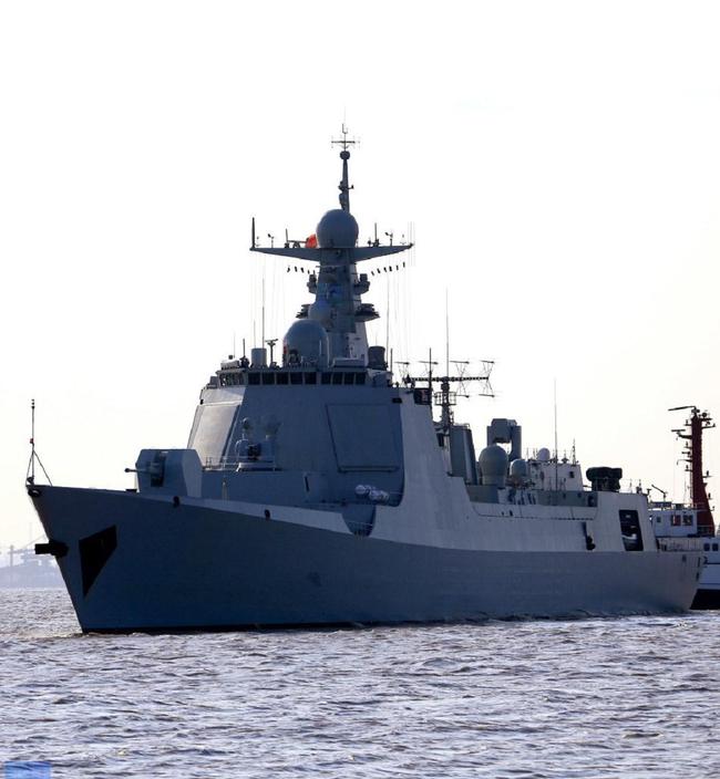 關(guān)于052D與45型驅(qū)逐艦?zāi)膫€(gè)厲害的探討，關(guān)于052D與45型驅(qū)逐艦性能對(duì)比的探討