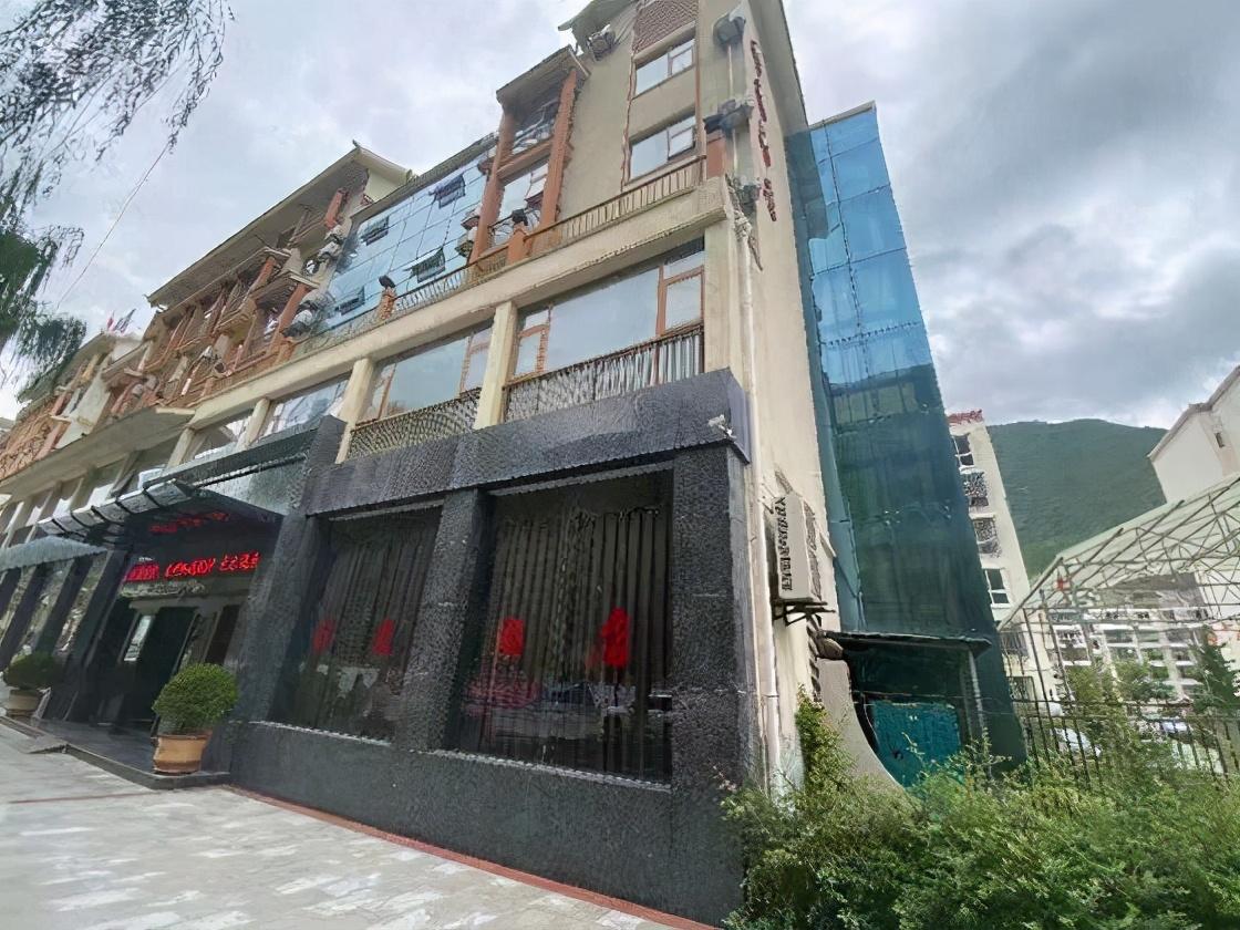 九寨溝酒店推薦——體驗(yàn)自然之美的理想住宿之選，九寨溝酒店精選，自然之美與理想住宿體驗(yàn)