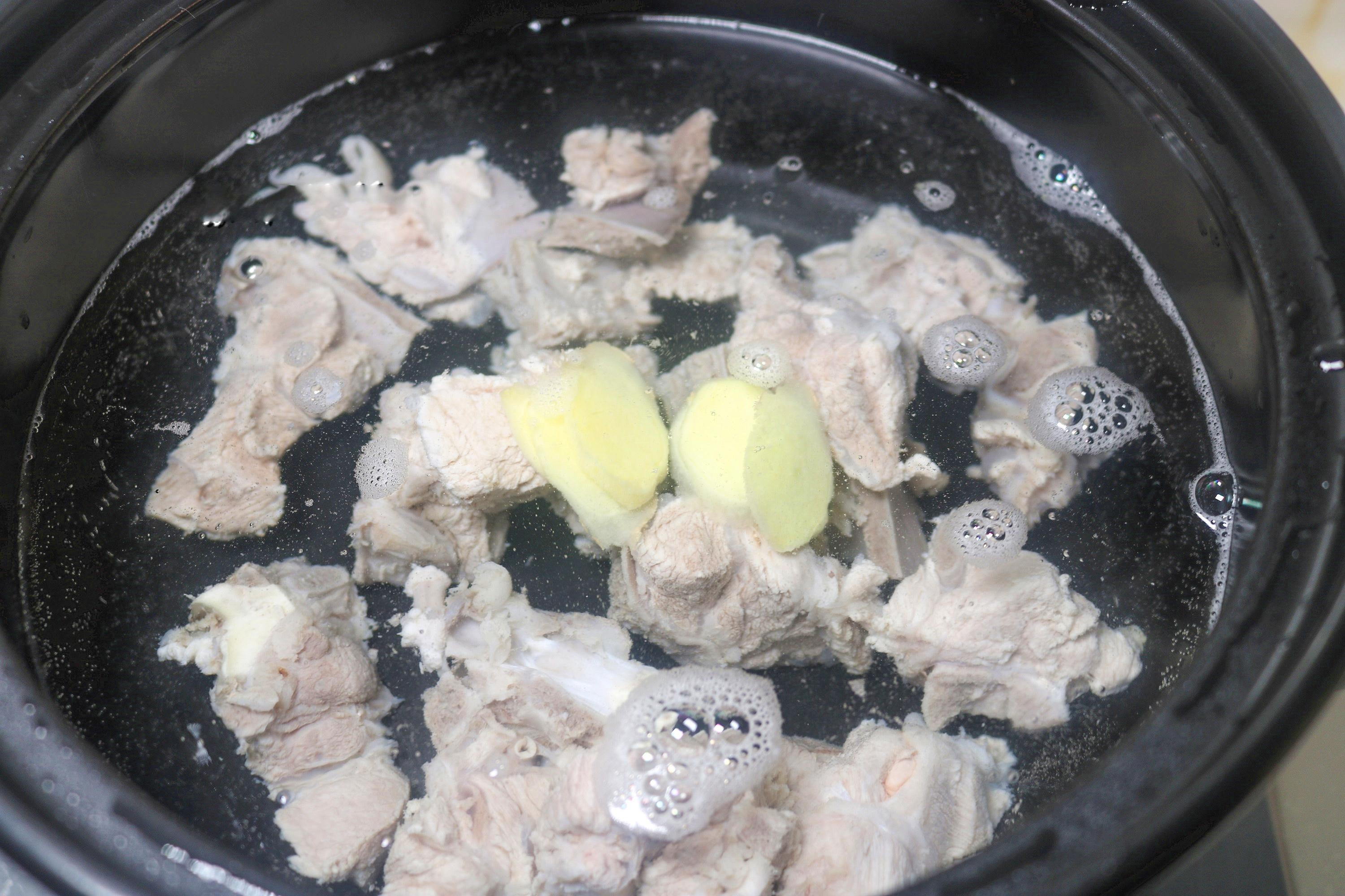 羊肉湯的烹飪方法與獨特風味，羊肉湯，烹飪方法與獨特風味解析