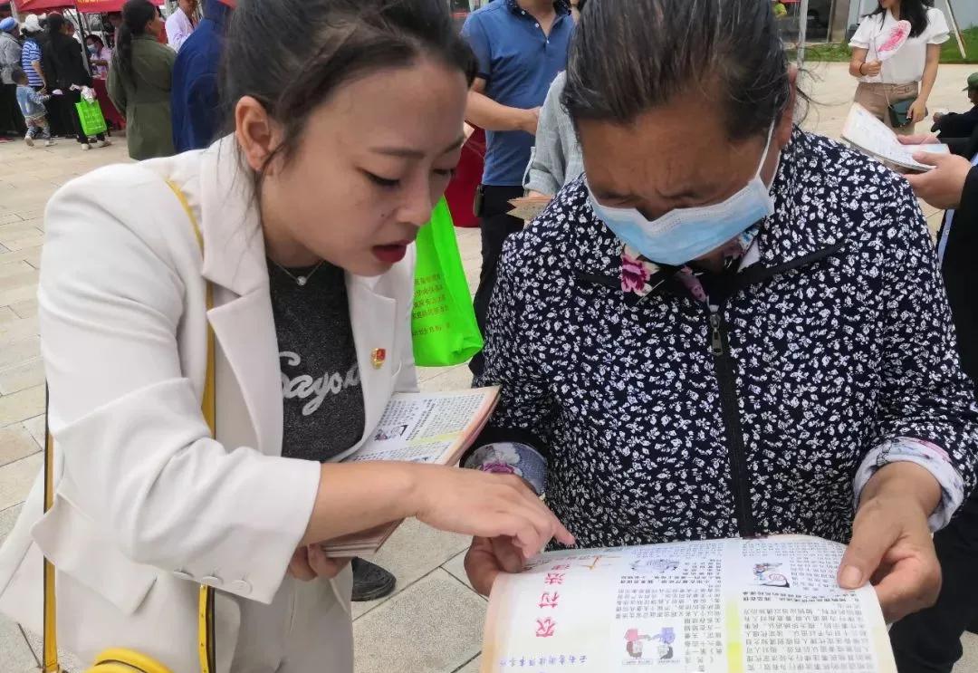 房產(chǎn)律師在線咨詢(xún)電話(huà)免費(fèi)，法律服務(wù)的新模式與公眾受益，房產(chǎn)律師在線免費(fèi)咨詢(xún)，法律服務(wù)新模式與公眾受益的完美結(jié)合