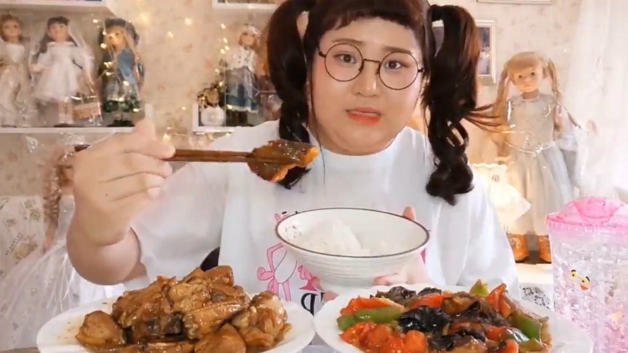 老阿姨的嗶哩嗶哩B站肉片茄子與芒果之旅，老阿姨的B站美食探索之旅，肉片茄子與芒果的奇妙之旅