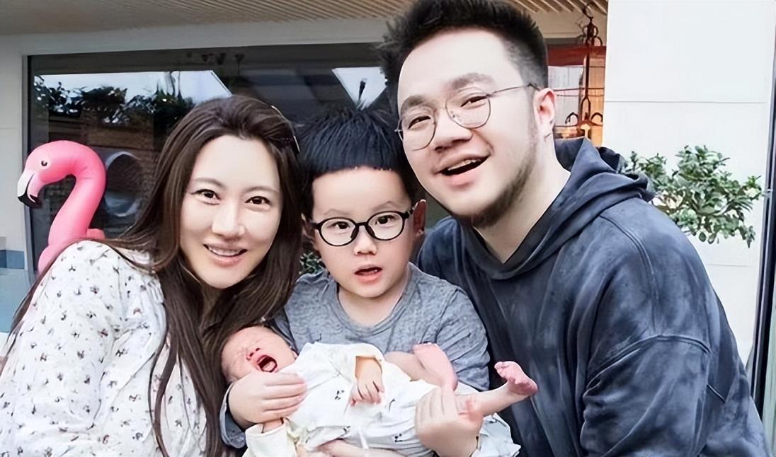 王博谷個(gè)人簡歷與成就，王博谷個(gè)人簡介及卓越成就概述