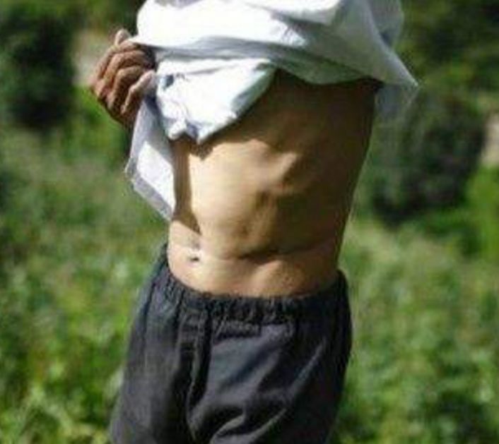 骨架小的男生如何長壯，實(shí)用建議與策略，骨架小的男生增肌壯體攻略，實(shí)用建議與策略