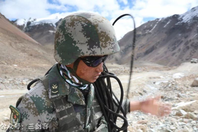 真實(shí)展現(xiàn)軍人風(fēng)采的圖片，真實(shí)展現(xiàn)軍人風(fēng)采的圖片集錦