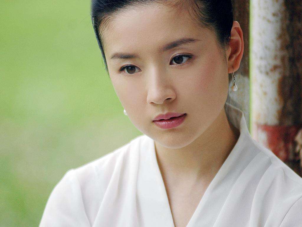 董潔潘粵明結(jié)婚，一段美好的緣分與婚姻之旅，董潔潘粵明結(jié)婚，美好緣分開啟婚姻之旅