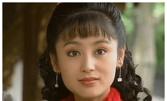 演員陳紅婚姻經(jīng)歷揭秘，婚姻歷程中的波折與變遷，陳紅婚姻經(jīng)歷大揭秘，波折與變遷的歷程
