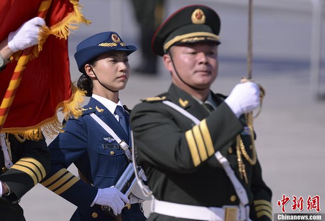 三軍儀仗隊女兵領(lǐng)隊，時代的榮光與女性的力量，三軍儀仗隊女兵領(lǐng)隊，時代榮光中的女性力量典范