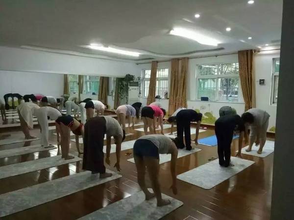 一人一館瑜伽工作室的開(kāi)設(shè)指南，一人一館瑜伽工作室開(kāi)設(shè)全攻略