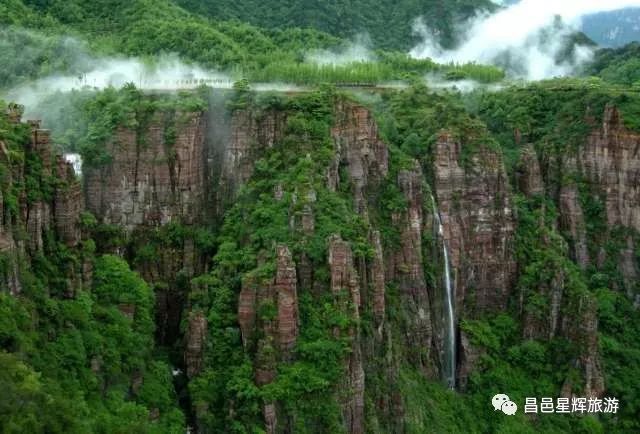 萬仙山風景區(qū)簡介，萬仙山風景區(qū)探秘，自然奇觀與人文魅力的完美結合