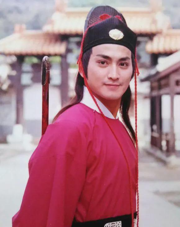 何家勁老婆，低調(diào)中的真情流露，何家勁老婆，低調(diào)真情，愛情揭秘