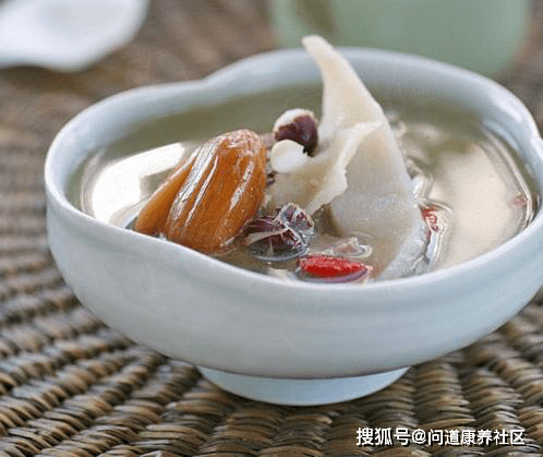 最適合夏天喝的10款養(yǎng)生湯，最適合夏天飲用的養(yǎng)生湯TOP 10
