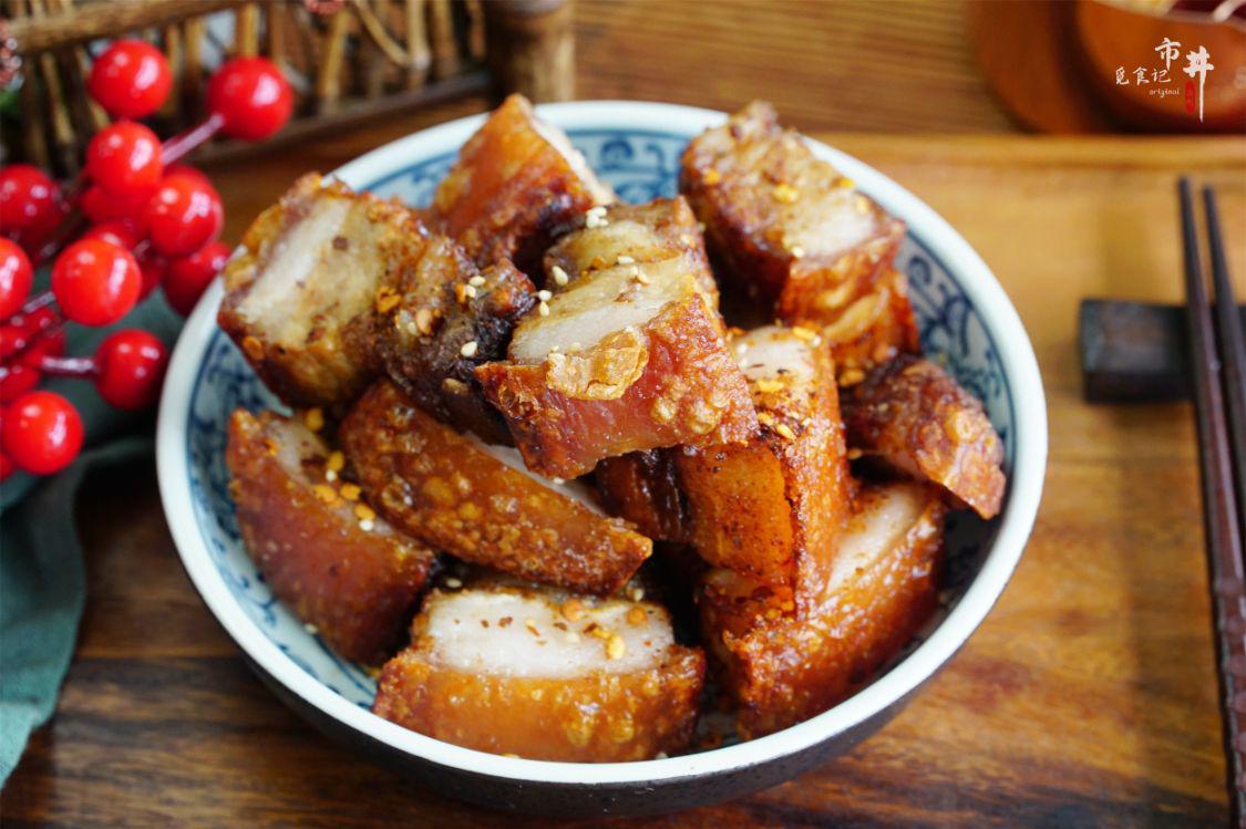 脆皮烤五花肉，一道美味佳肴的誘惑力，脆皮烤五花肉，美味誘惑，佳肴盡享