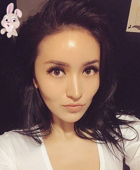 楊坤個人資料和老婆，音樂才子背后的愛情故事，楊坤背后的音樂才子與愛情故事，個人資料和神秘老婆揭秘