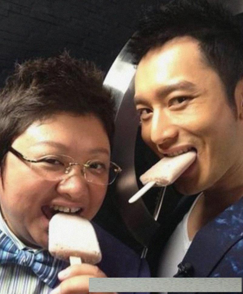 搞笑明星圖片，娛樂界的歡樂源泉，娛樂界的歡樂源泉，搞笑明星圖片大放送