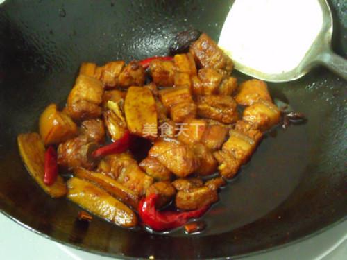 家常紅燒肉的魅力，一道傳統(tǒng)佳肴的烹飪藝術(shù)，家常紅燒肉的烹飪藝術(shù)，傳統(tǒng)佳肴的魅力