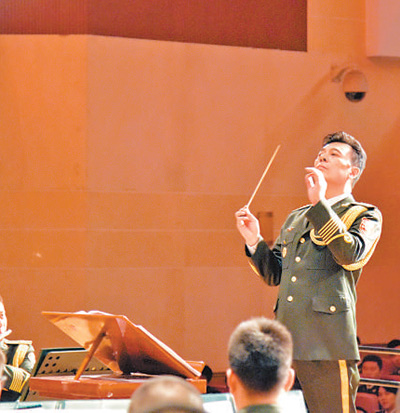 三軍儀仗隊(duì)女兵郭晗，巾幗不讓須眉的榮耀與擔(dān)當(dāng)，三軍儀仗隊(duì)女兵郭晗，巾幗榮耀與擔(dān)當(dāng)?shù)牧α空宫F(xiàn)