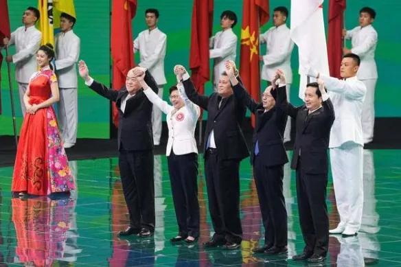 澳門(mén)彩票的未來(lái)展望，2025年六開(kāi)獎(jiǎng)結(jié)果揭曉，澳門(mén)彩票未來(lái)展望，揭秘2025年六開(kāi)獎(jiǎng)結(jié)果揭曉的機(jī)遇與挑戰(zhàn)